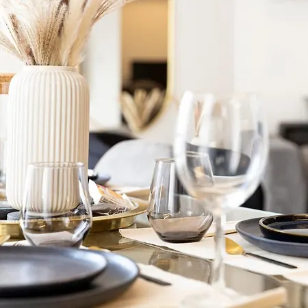 Centre - Calme & Confort - 2 A 4p - 55m2 * נאנט