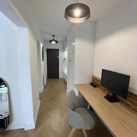 Centre - Calme & Confort - 2 A 4p - 55m2 * Ναντ