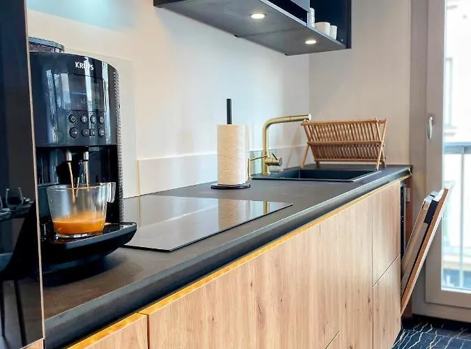 Centre - Calme & Confort - 2 A 4p - 55m2 Apartment